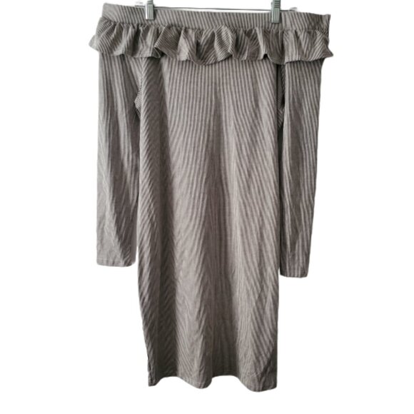 Pink Blush Pinstriped Off Shoulder Ruffle Accent Maternity Dress Charcoal XL NWT - Picture 5 of 15